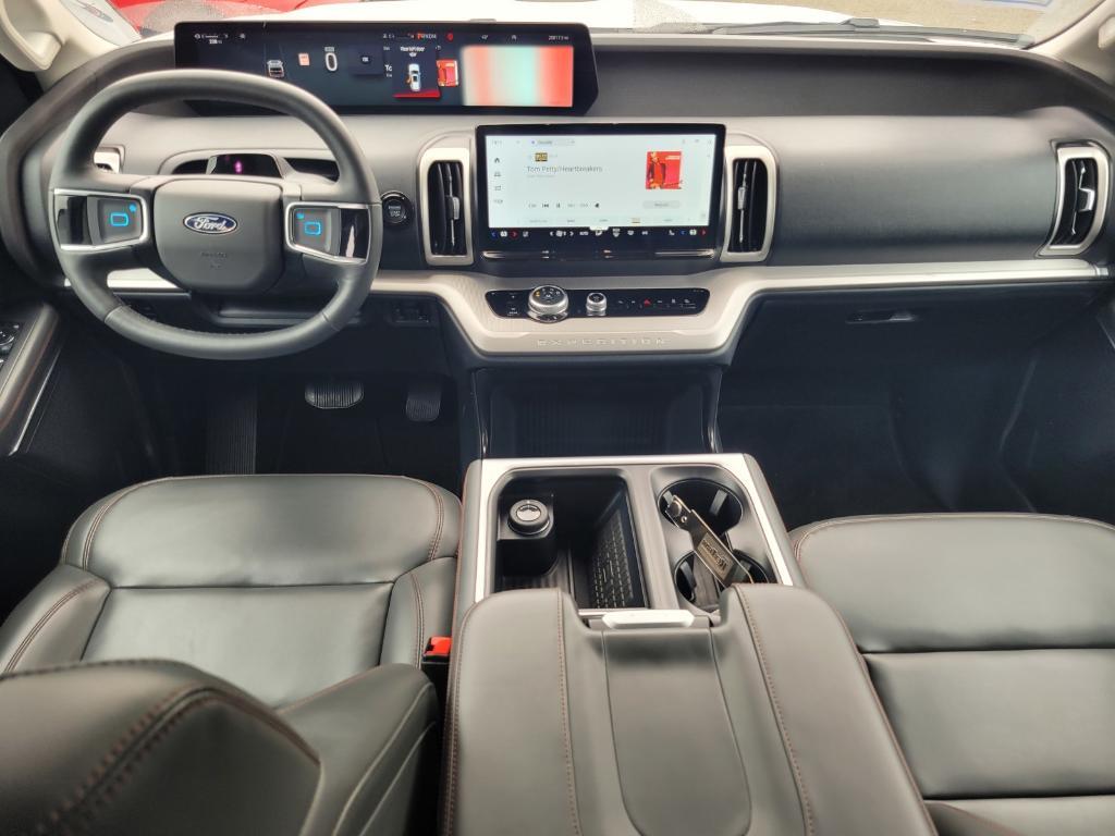 used 2025 Ford Expedition car, priced at $60,826