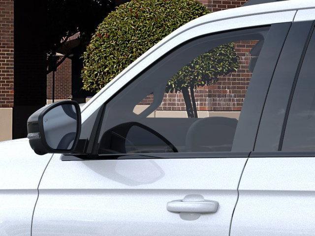 new 2025 Ford Expedition car, priced at $81,690