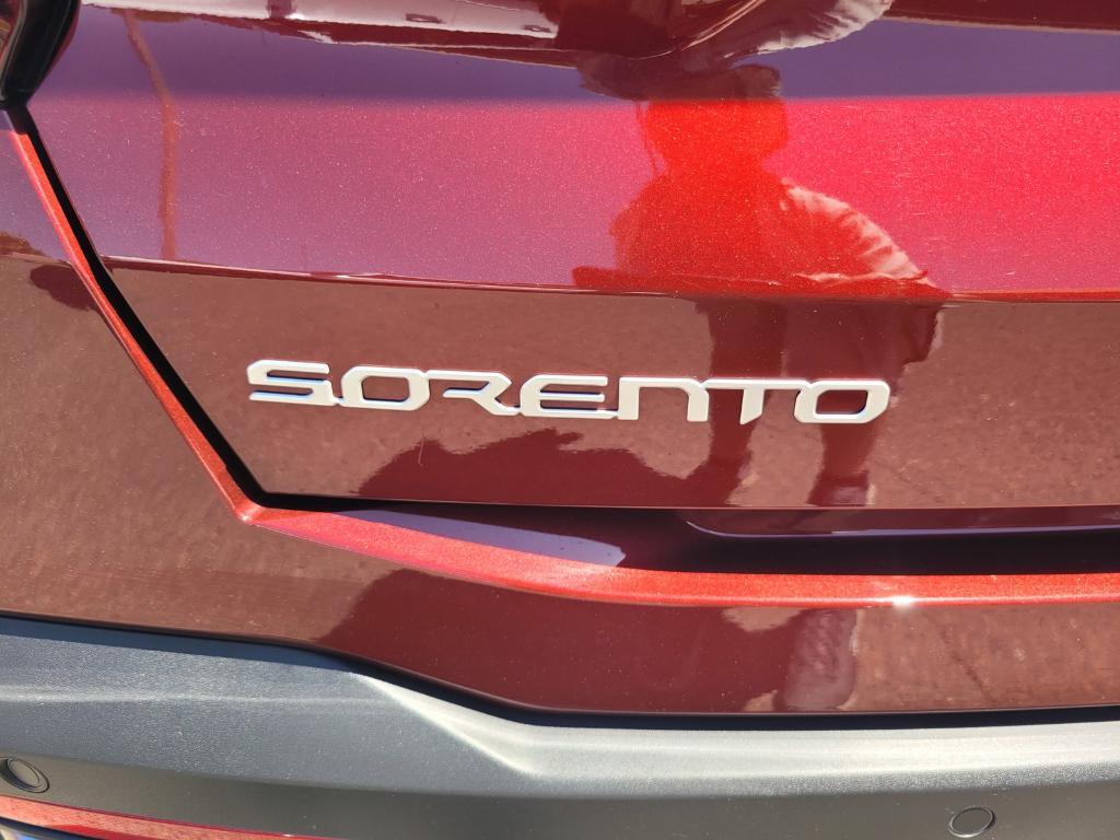 used 2025 Kia Sorento car, priced at $34,333
