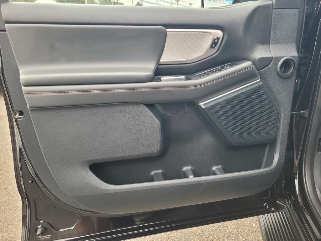 used 2025 Ford Expedition car, priced at $57,188