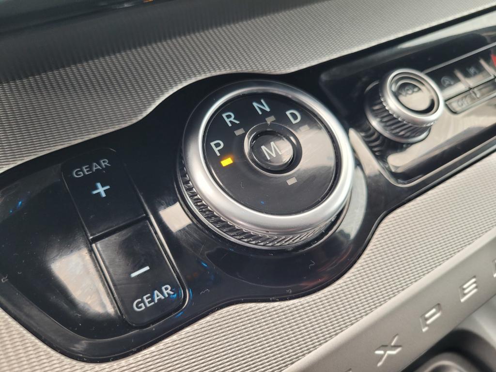 used 2025 Ford Expedition car, priced at $57,188