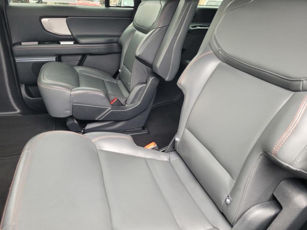 used 2025 Ford Expedition car, priced at $57,188