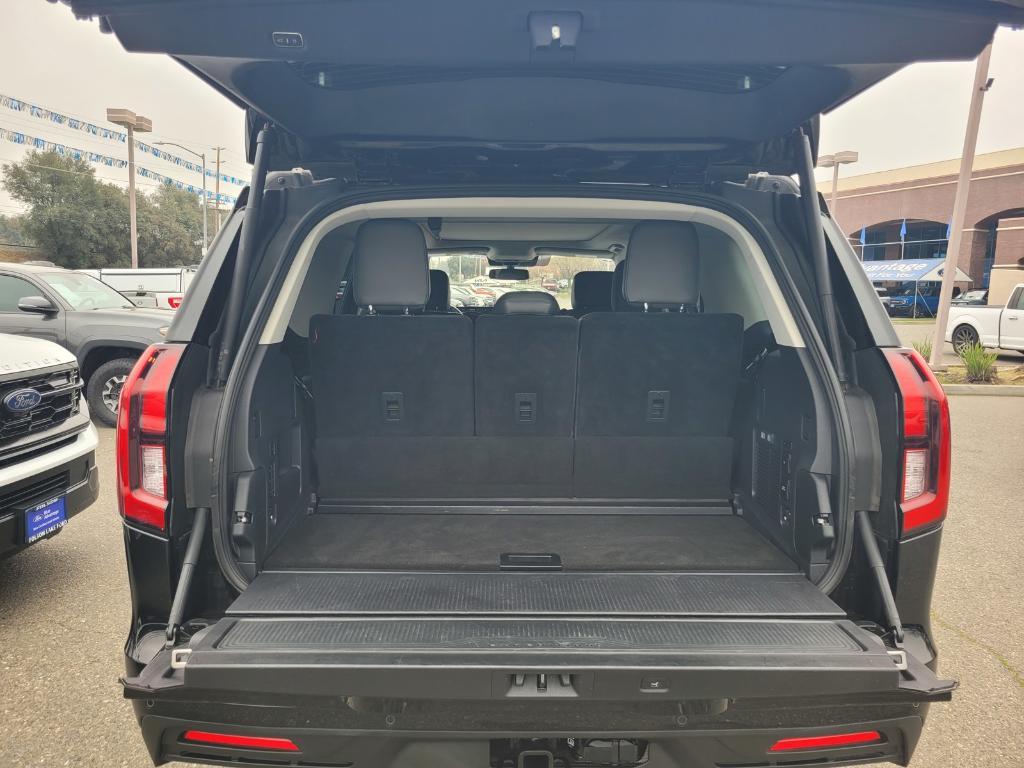 used 2025 Ford Expedition car, priced at $57,188