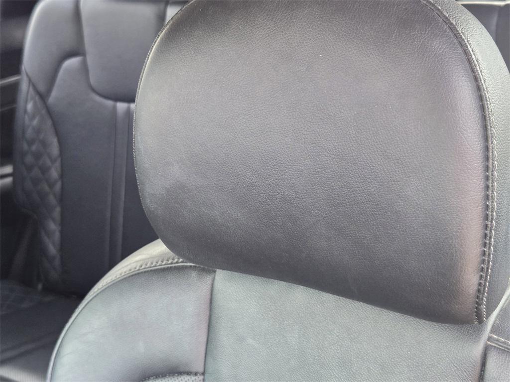 used 2021 Kia Sorento car, priced at $17,964