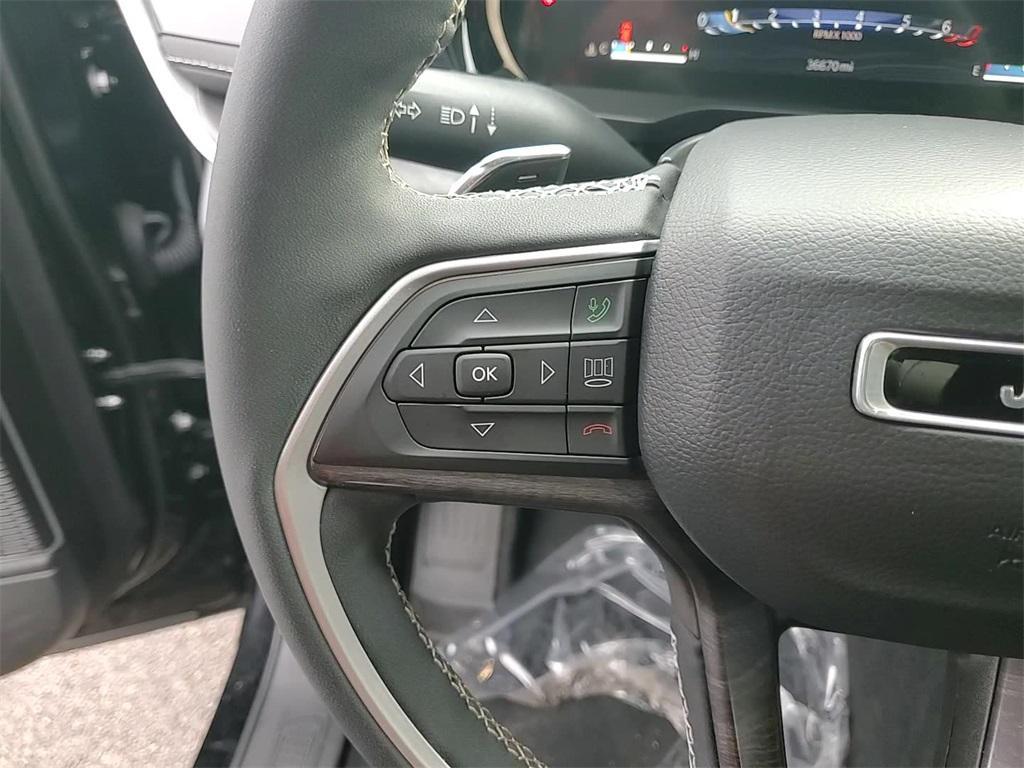 used 2023 Jeep Grand Cherokee car, priced at $30,588