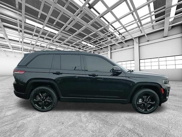 used 2023 Jeep Grand Cherokee car, priced at $30,588