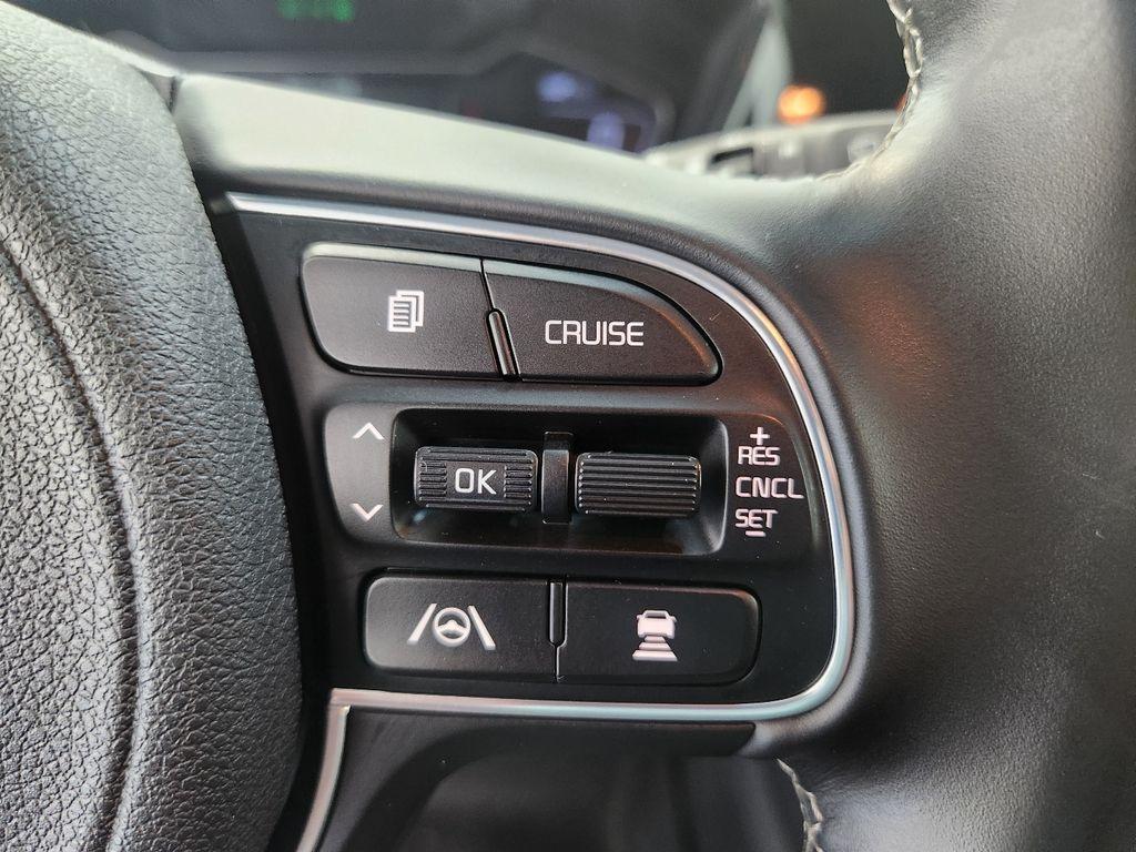 used 2022 Kia Niro Plug-In Hybrid car, priced at $20,888