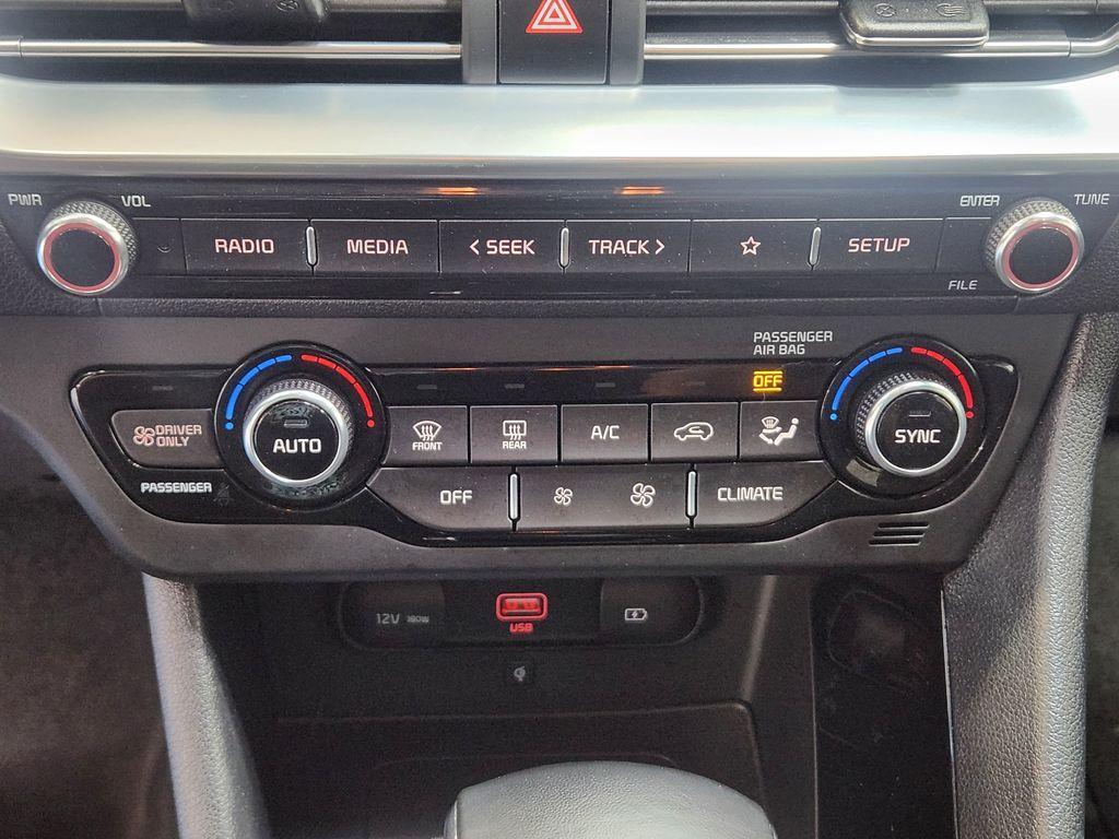 used 2022 Kia Niro Plug-In Hybrid car, priced at $20,888
