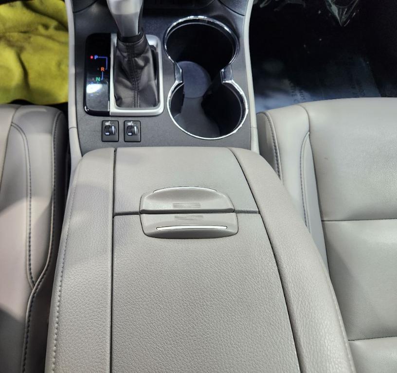 used 2019 Toyota Highlander Hybrid car, priced at $22,888