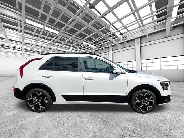 new 2025 Kia Niro car, priced at $31,980