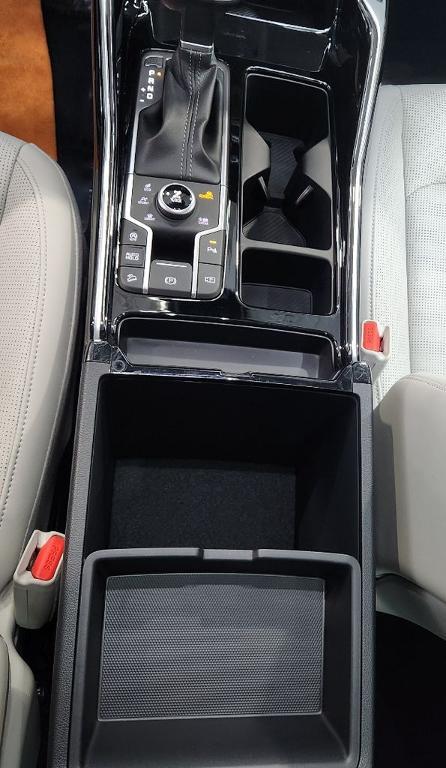 used 2025 Kia Sorento car, priced at $34,788