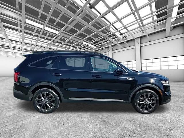 used 2022 Kia Sorento car, priced at $27,688