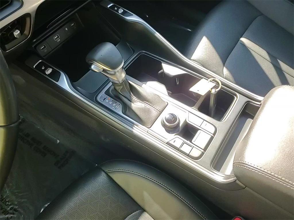 used 2022 Kia Sorento car, priced at $27,688