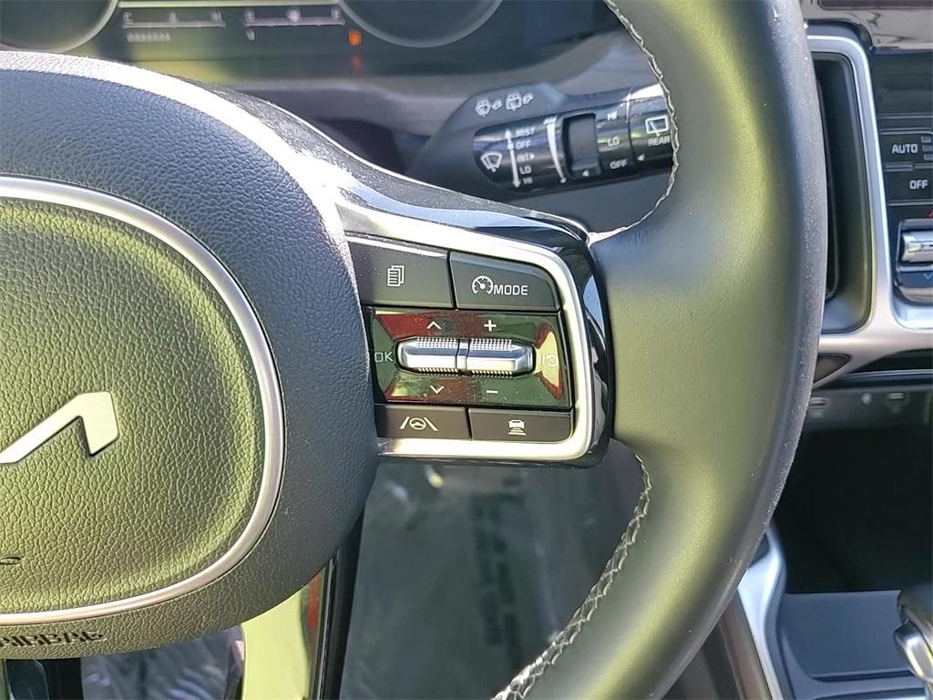 used 2022 Kia Sorento car, priced at $27,688