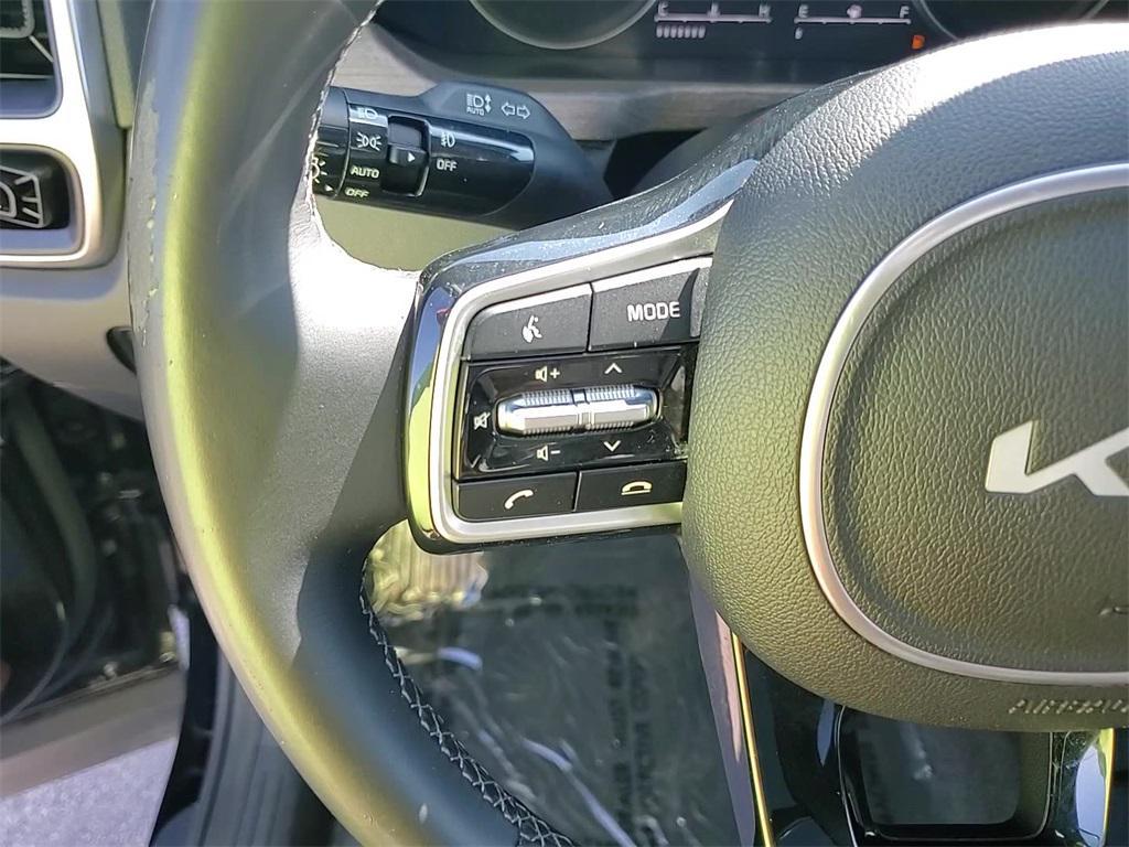 used 2022 Kia Sorento car, priced at $27,688