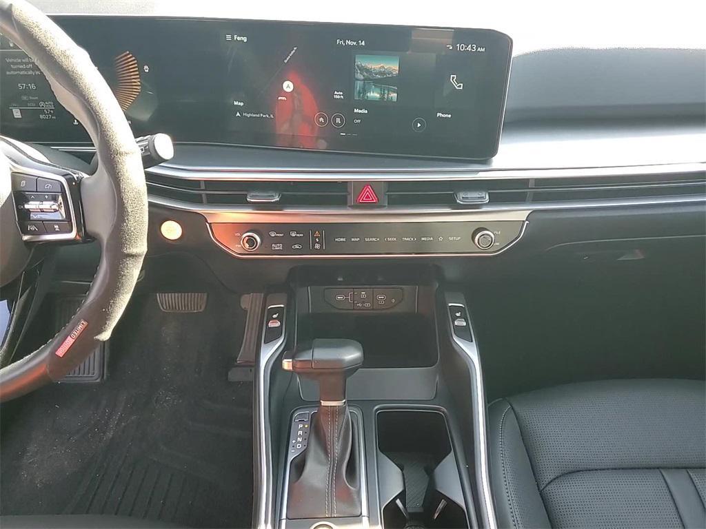 used 2025 Kia Sorento car, priced at $30,288