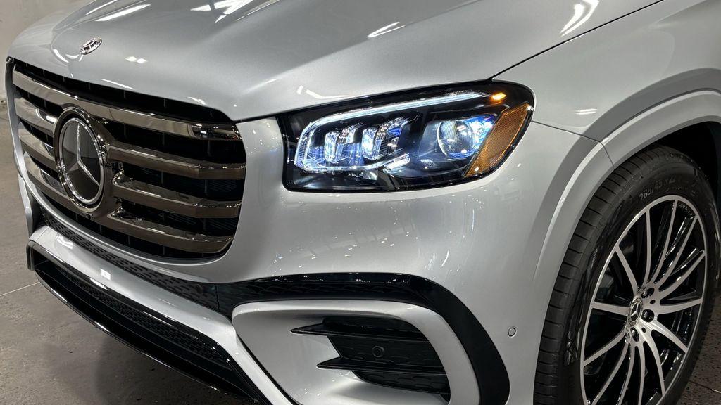 new 2026 Mercedes-Benz GLS 450 car, priced at $100,776