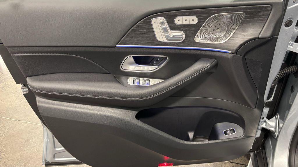 new 2026 Mercedes-Benz GLS 450 car, priced at $100,776