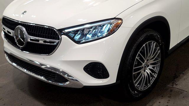 new 2026 Mercedes-Benz GLC 300 car, priced at $59,365