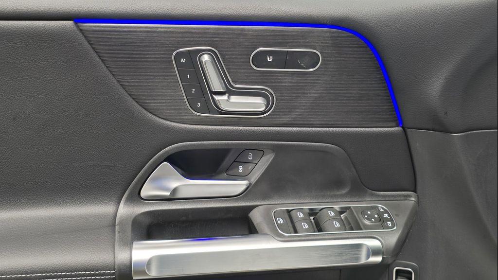 new 2026 Mercedes-Benz GLB 250 car, priced at $52,350