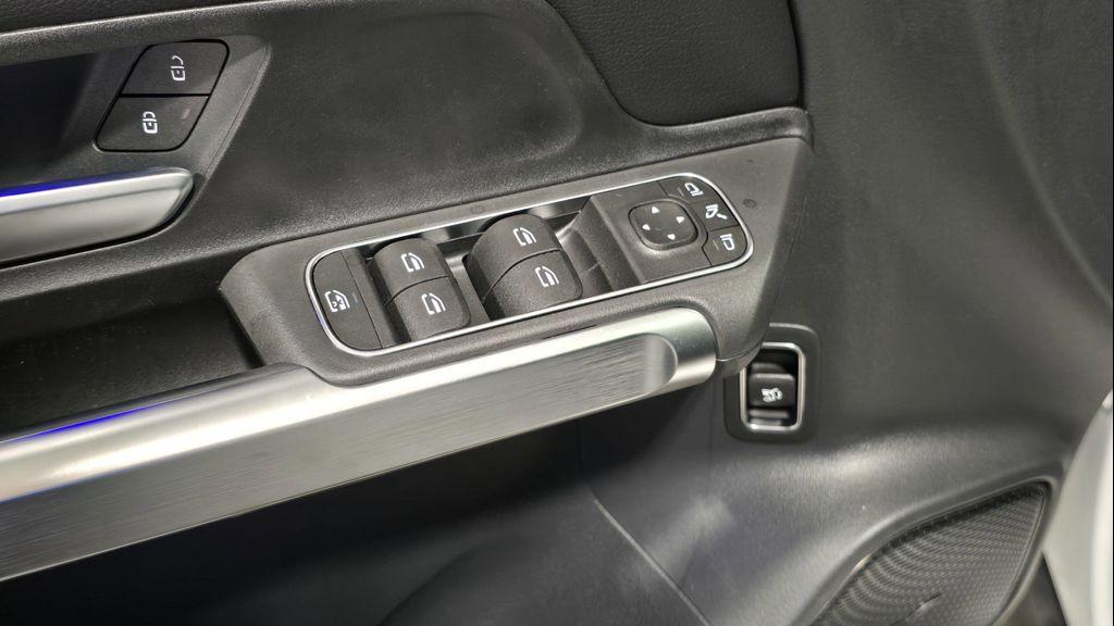 new 2026 Mercedes-Benz GLB 250 car, priced at $52,350