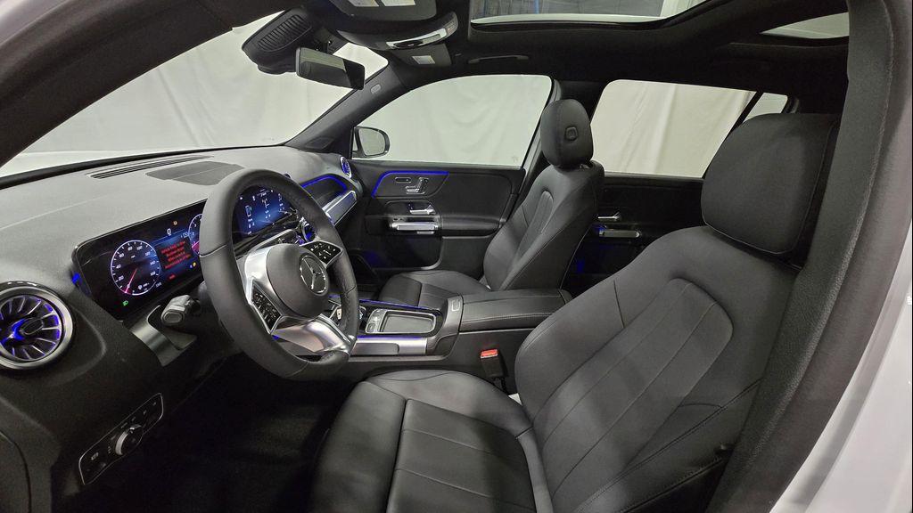 new 2026 Mercedes-Benz GLB 250 car, priced at $52,350