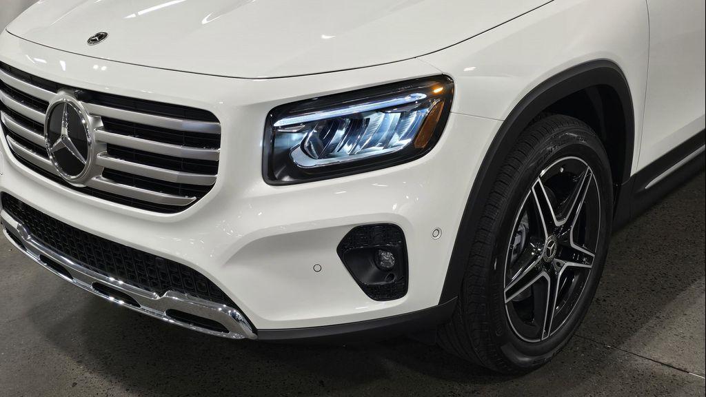 new 2026 Mercedes-Benz GLB 250 car, priced at $52,350