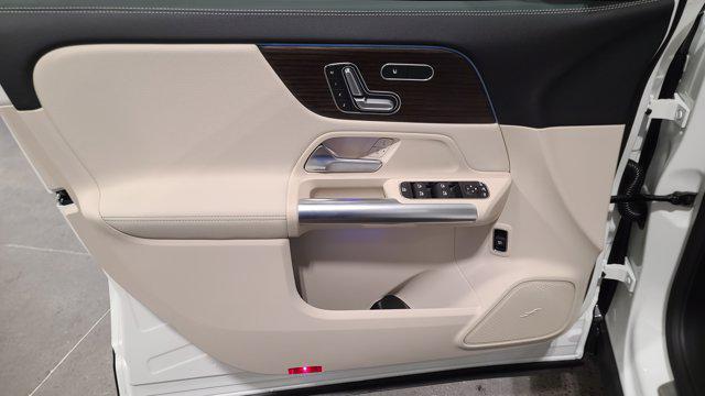 new 2026 Mercedes-Benz GLA 250 car, priced at $48,925