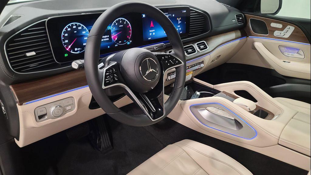 new 2026 Mercedes-Benz GLE 450 car, priced at $85,406