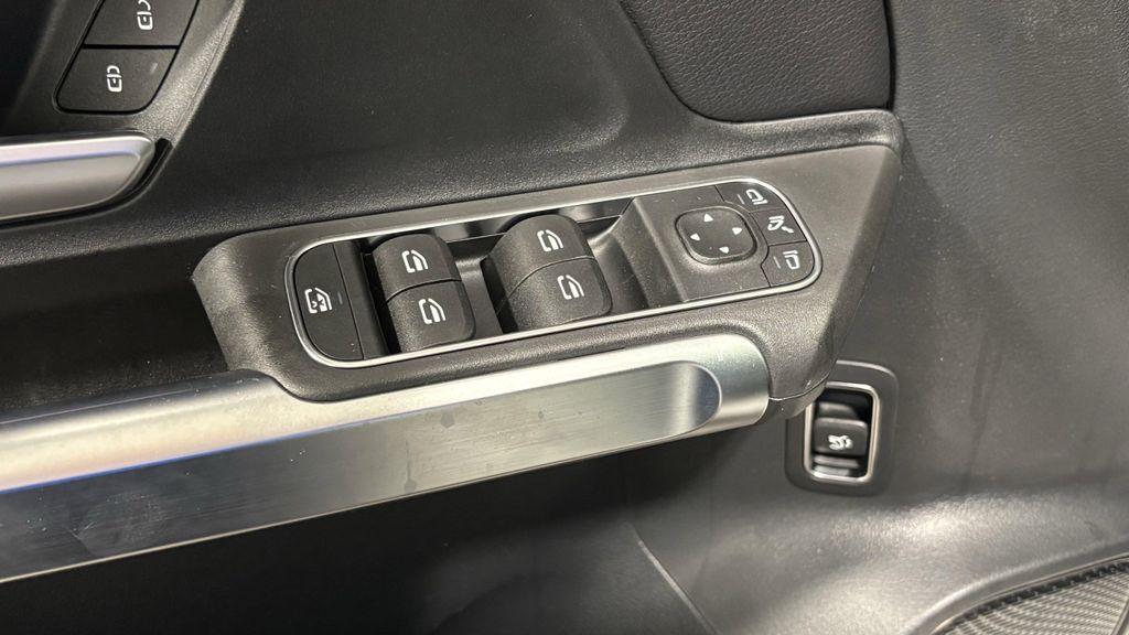 new 2026 Mercedes-Benz GLB 250 car, priced at $53,816