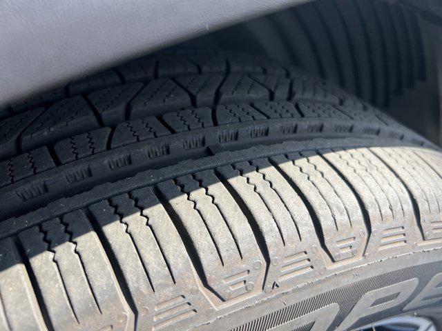 used 2025 Mercedes-Benz GLE 350 car, priced at $60,990