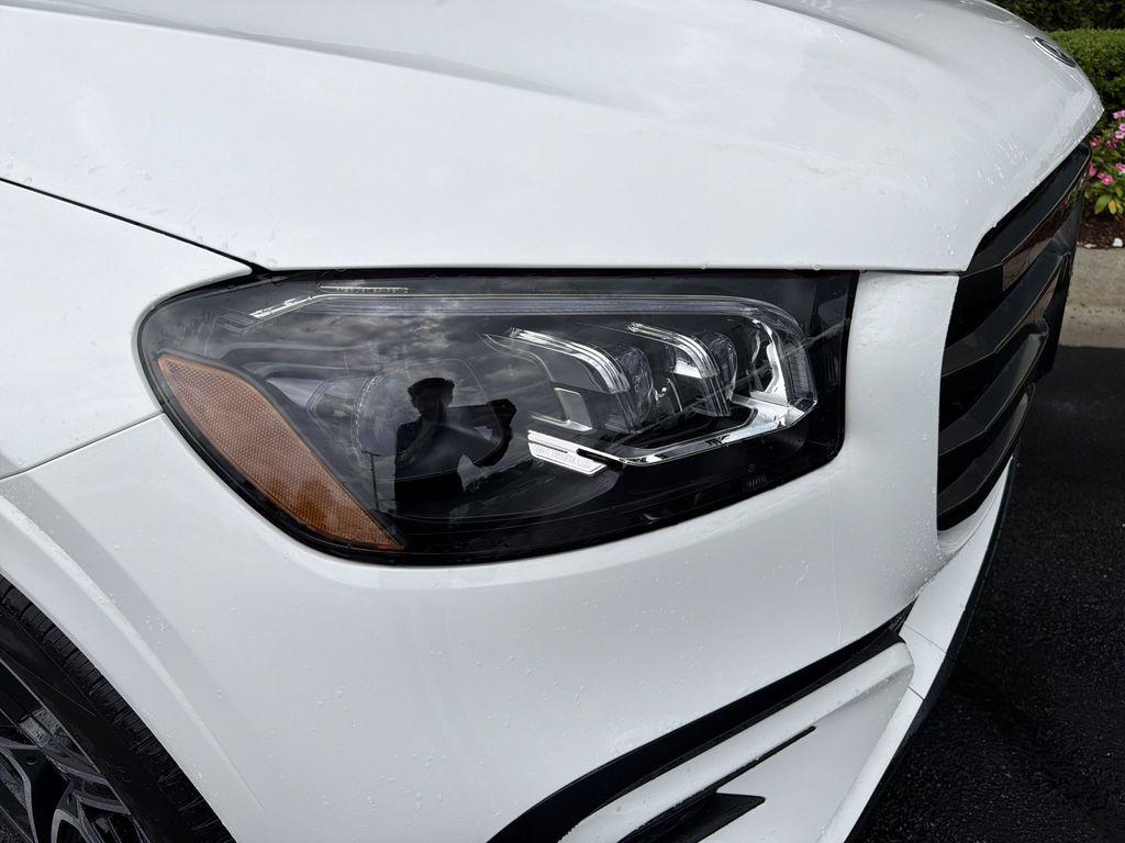 new 2026 Mercedes-Benz GLS 450 car, priced at $110,211
