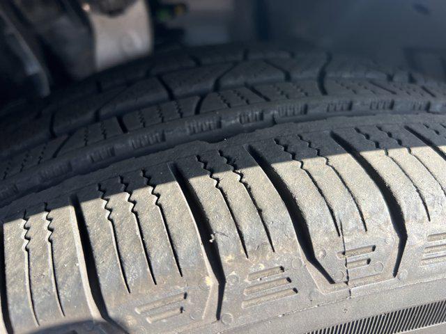 used 2025 Mercedes-Benz GLE 350 car, priced at $67,990