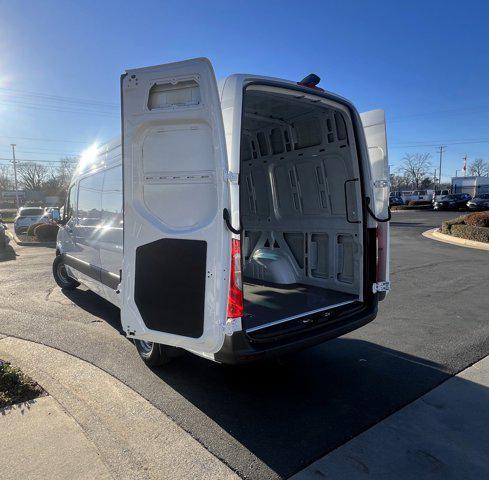 new 2025 Mercedes-Benz Sprinter 2500 car, priced at $64,752