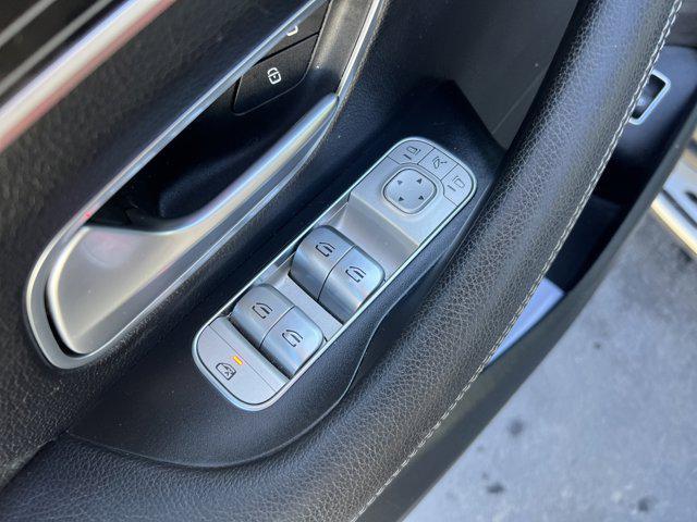 used 2024 Mercedes-Benz GLE 350 car, priced at $53,990