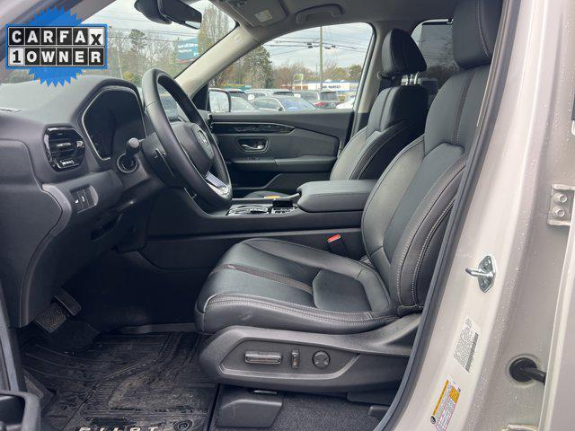 used 2025 Honda Pilot car, priced at $39,190