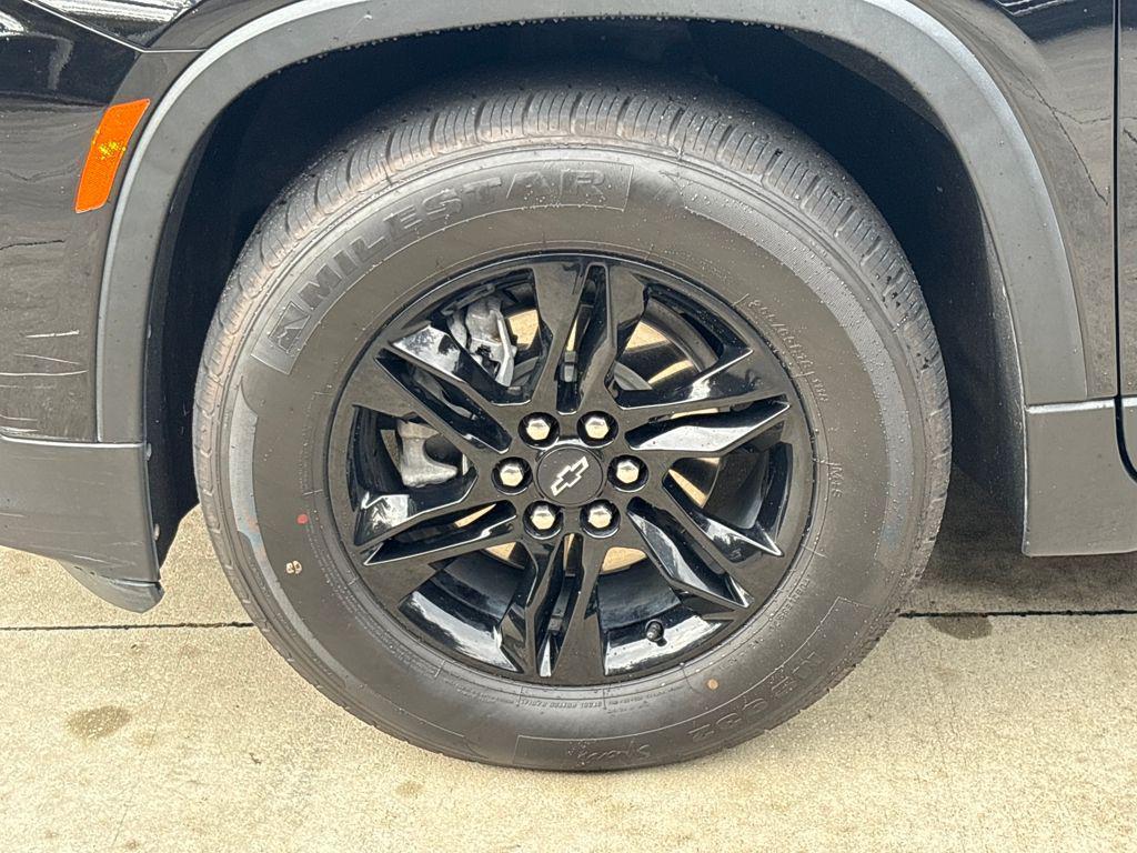 used 2022 Chevrolet Traverse car, priced at $21,501