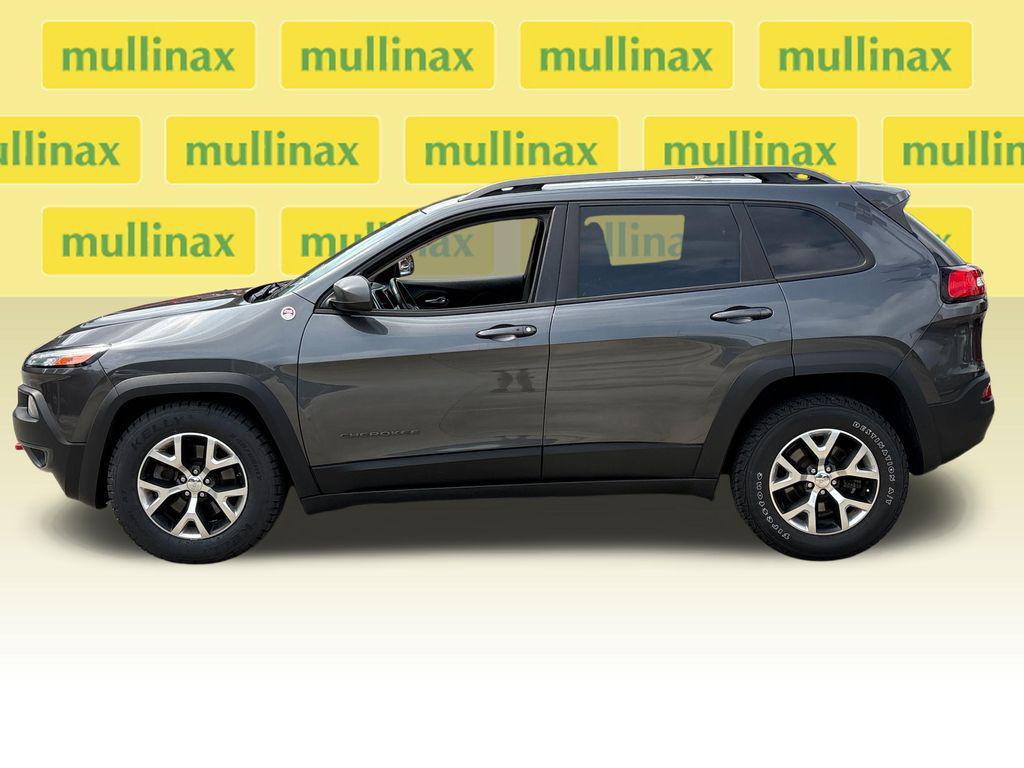 used 2017 Jeep Cherokee car, priced at $12,200
