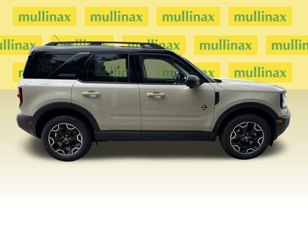 new 2025 Ford Bronco Sport car, priced at $38,027