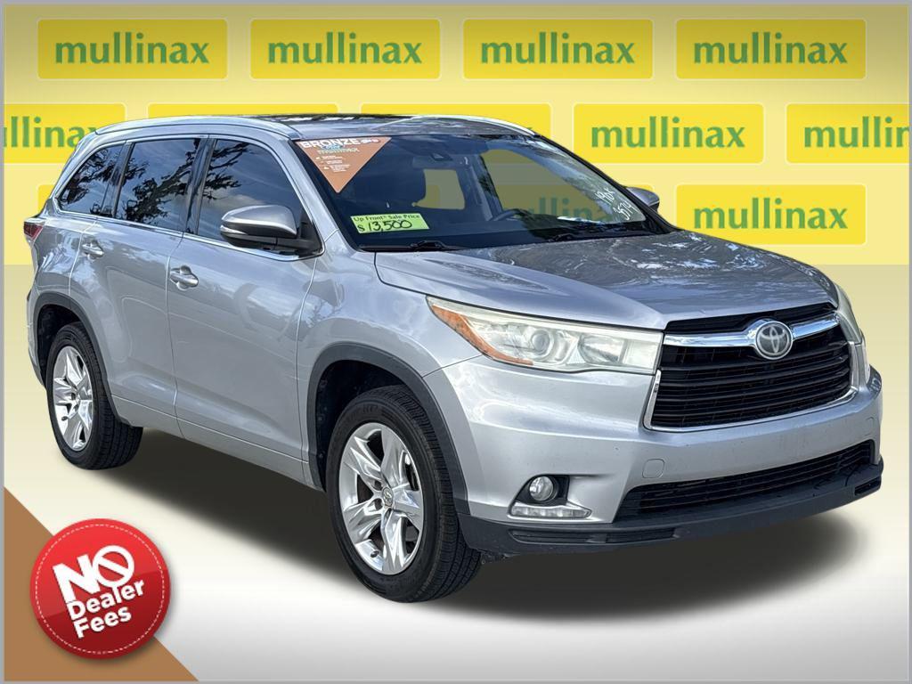 used 2015 Toyota Highlander car, priced at $10,500