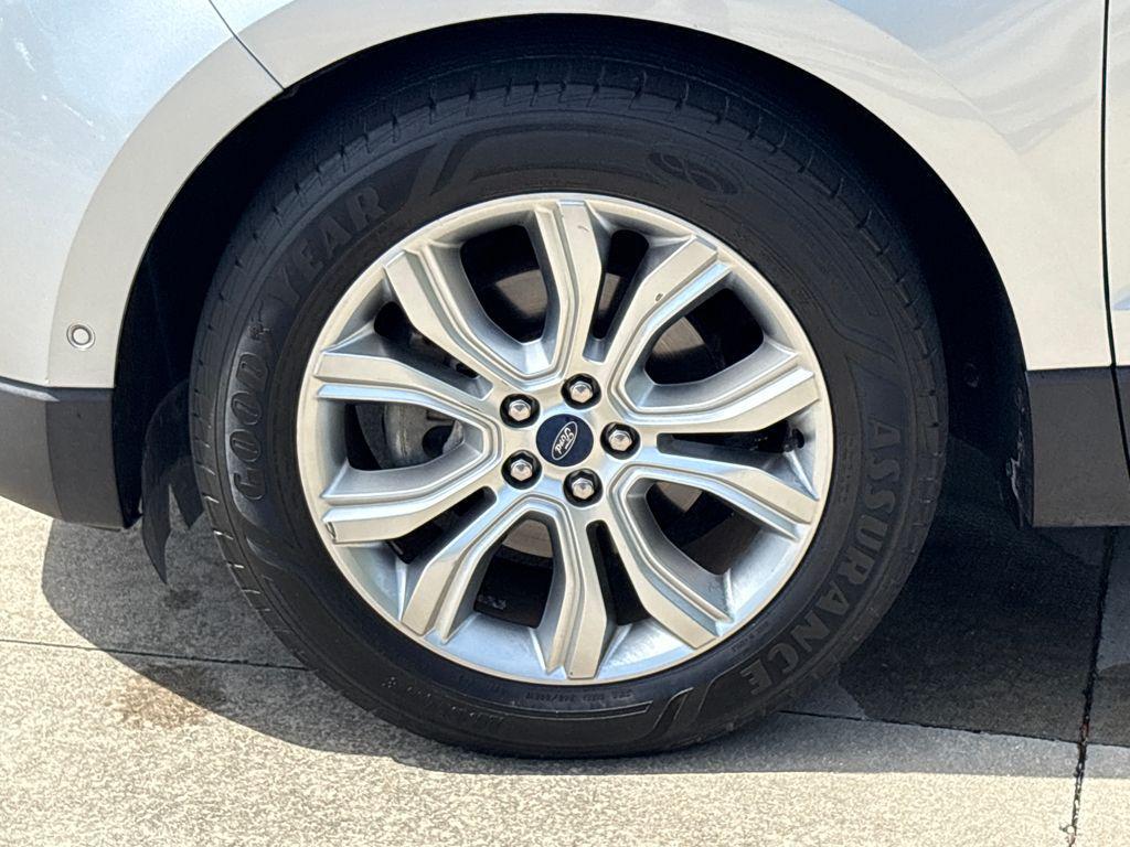 used 2020 Ford Edge car, priced at $16,501