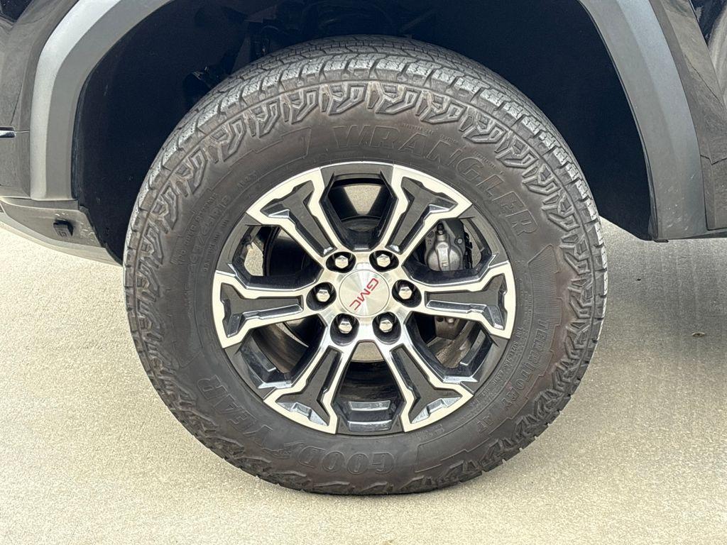 used 2024 GMC Canyon car, priced at $42,000