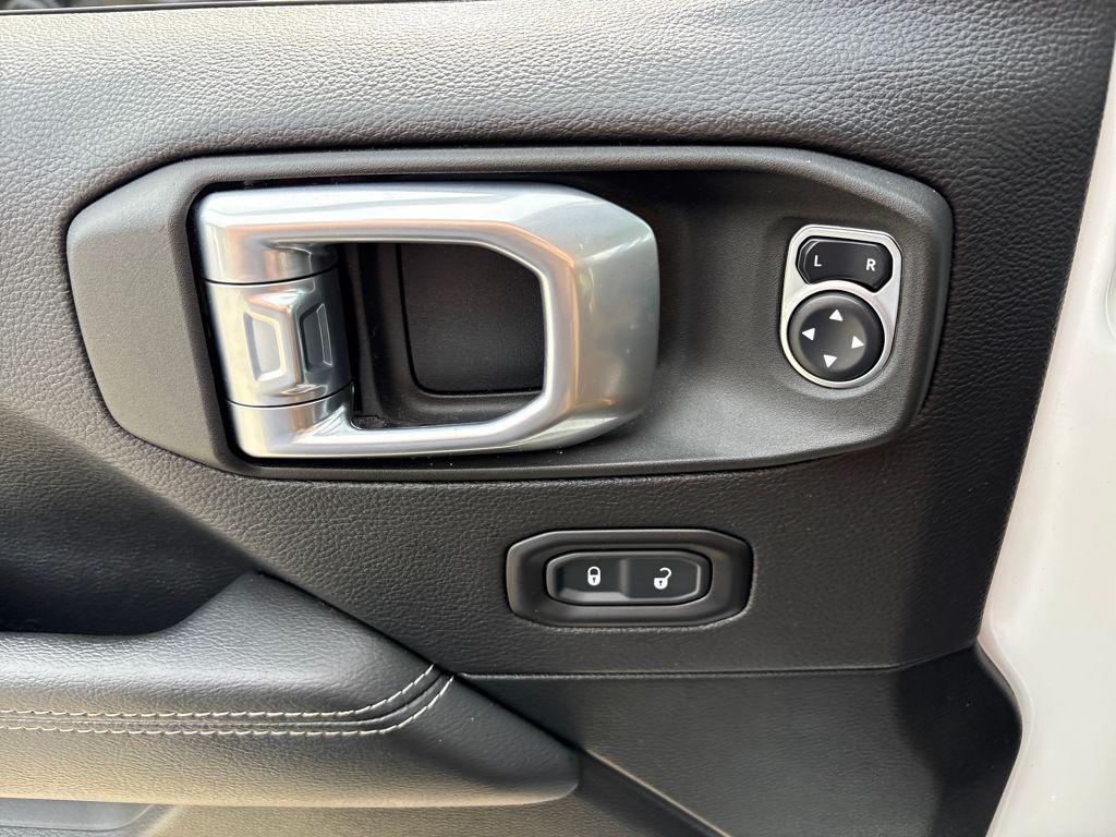 used 2021 Jeep Gladiator car, priced at $28,701