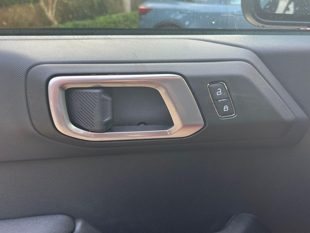 new 2025 Ford Bronco car, priced at $39,866