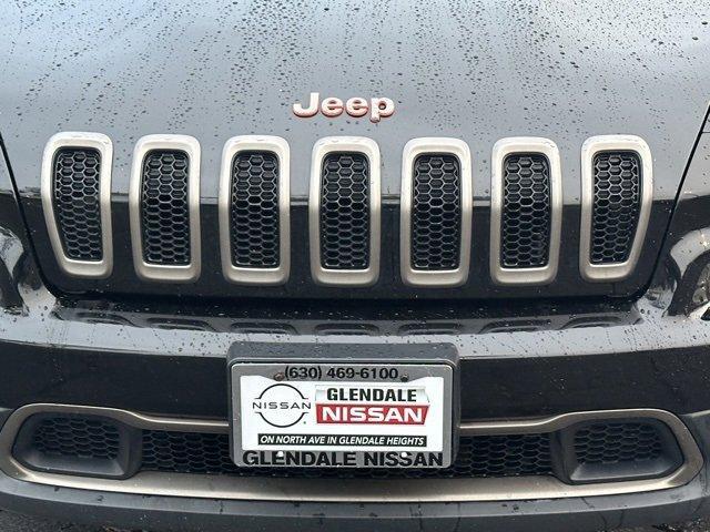 used 2017 Jeep Cherokee car, priced at $8,888