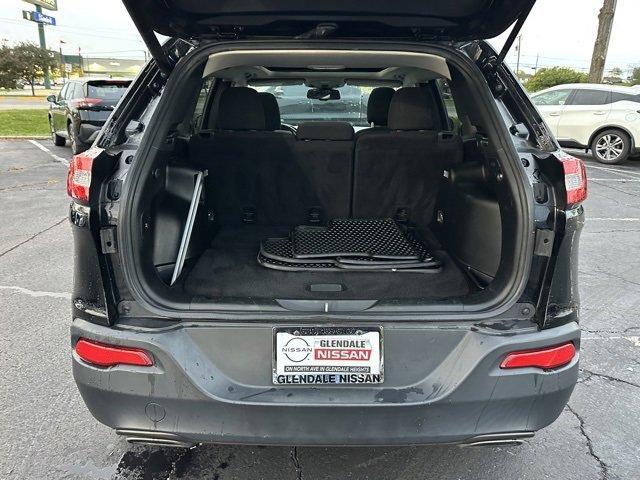 used 2017 Jeep Cherokee car, priced at $8,888