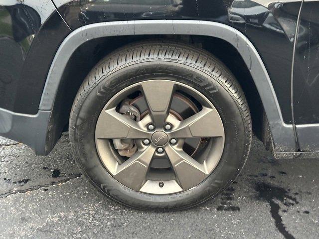 used 2017 Jeep Cherokee car, priced at $8,888