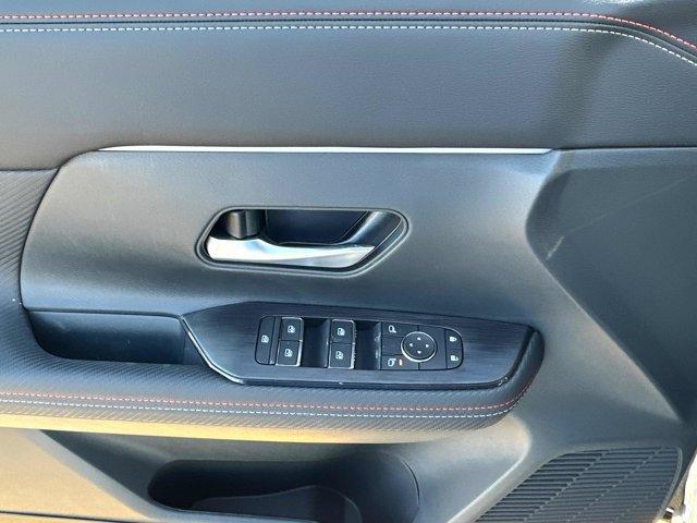 new 2025 Nissan Kicks car, priced at $25,511