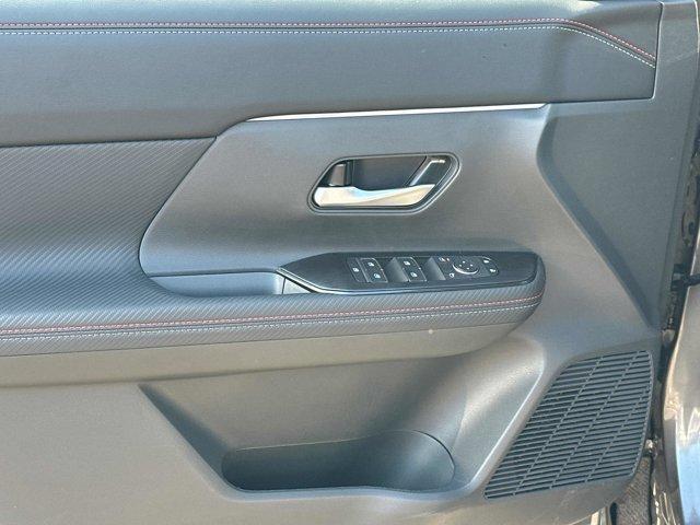 new 2026 Nissan Kicks car, priced at $30,256