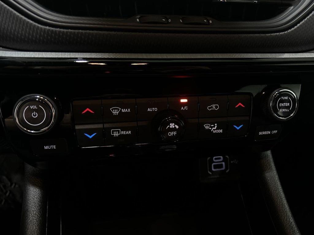 used 2026 Jeep Compass car, priced at $31,913